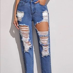 distress mom jeans